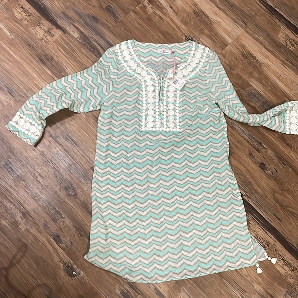 Vineyard Vines Women’s Coverup Whale tail chevron small